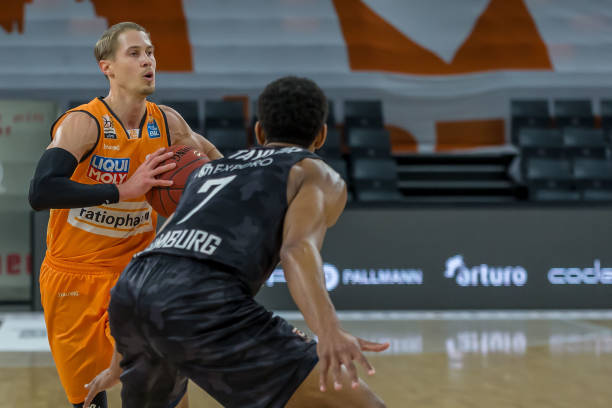 入对阵阿森 入对阵阿森